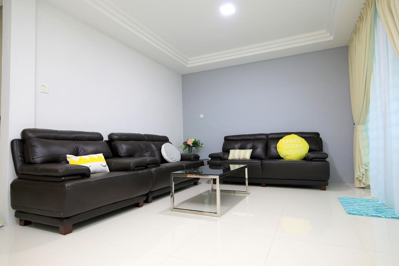 722 Homestay Kuching Eksteriør billede